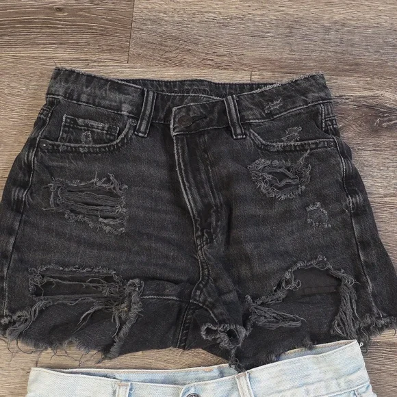 Bundle- 2 American Eagle Jean Shorts - Picture 3 of 12